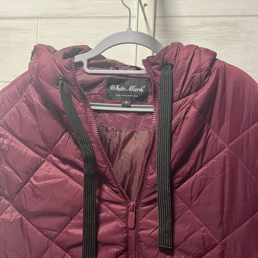 White Mark Quilted Puffer Jacket in Rich Burgundy